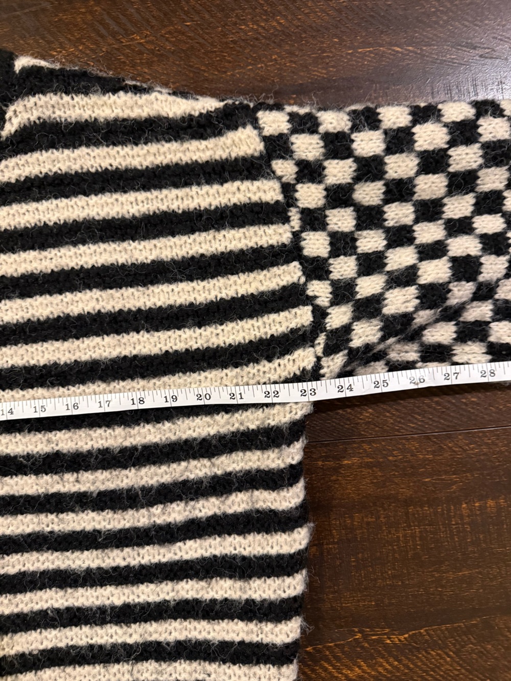 Blu Pepper Delaney Checkered Striped Chunky Knit Crew Sweater Black Cream M - Picture 12 of 16